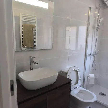 46 Steps To Beautiful In Center *