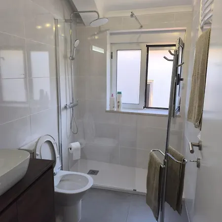 46 Steps To Beautiful In Center Apartment Aveiro