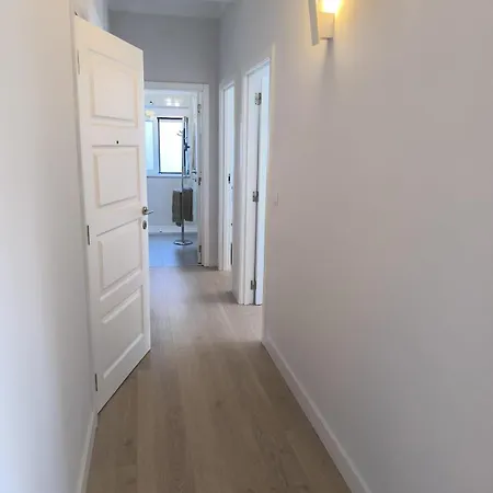 46 Steps To Beautiful In Center Apartment