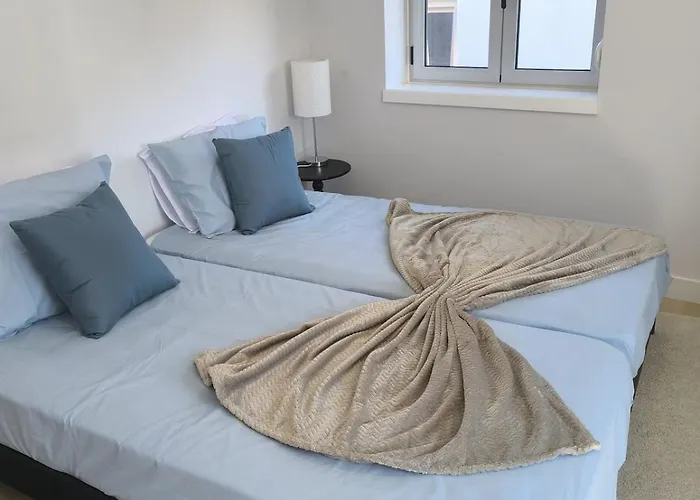 46 Steps To Beautiful In Center אבאירו