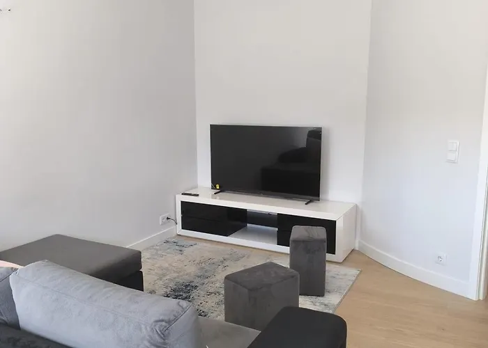 46 Steps To Beautiful In Center * אבאירו